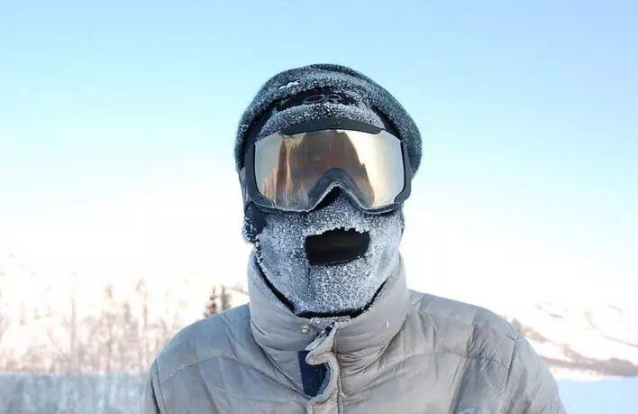 让冬季旅游更顺心：防冻保暖滑雪技巧